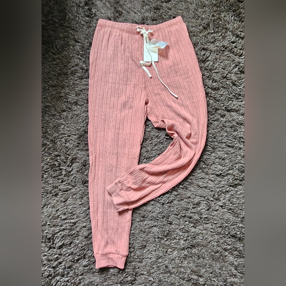 Blu Pepper nwt dusty rose Pink Ribbed jogger Pants size medium drawstring elasti
